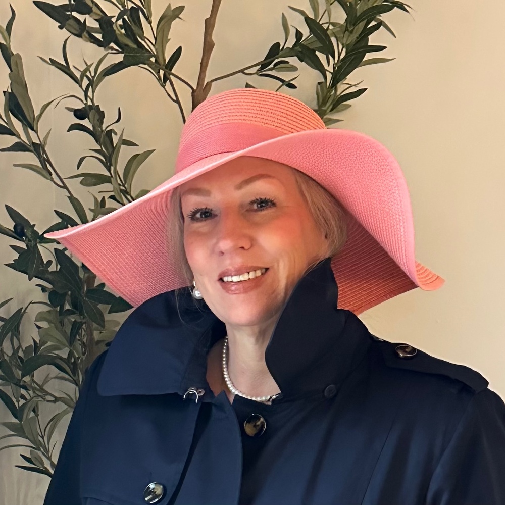 Meet your Posher, Livia